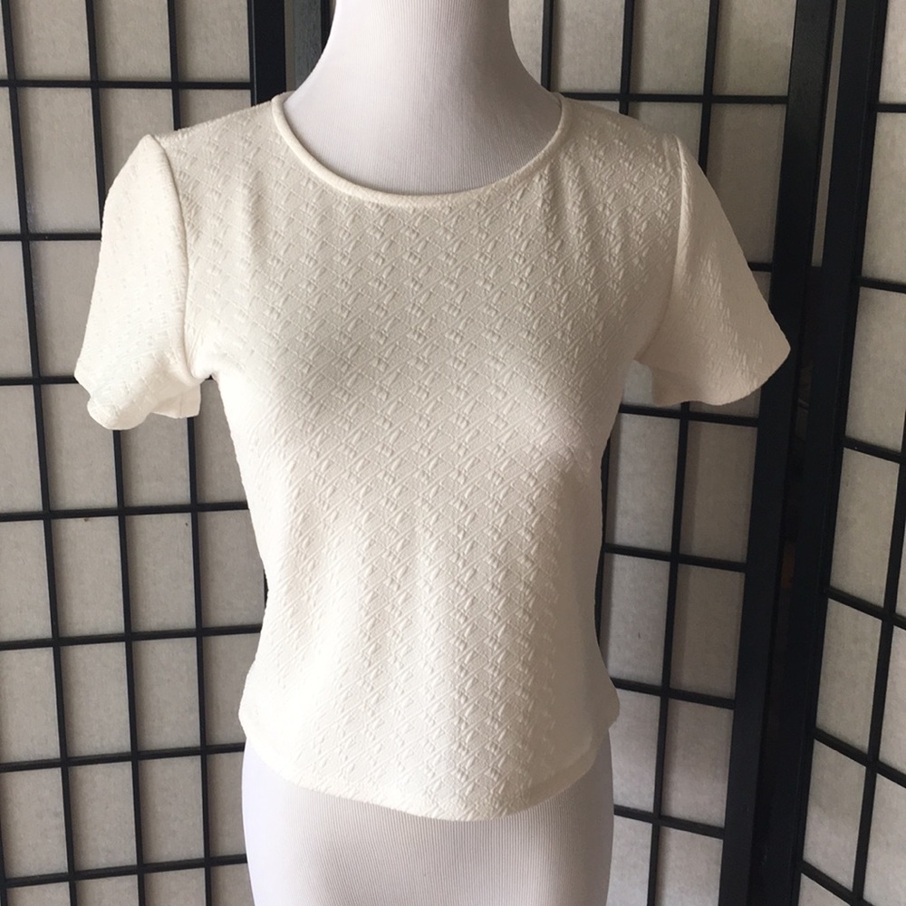 White top with zipper back